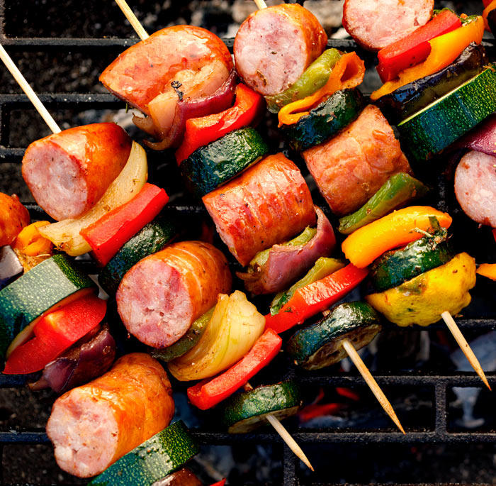 Brochettes de saucisses de Toulouse aux légumes - Madrange