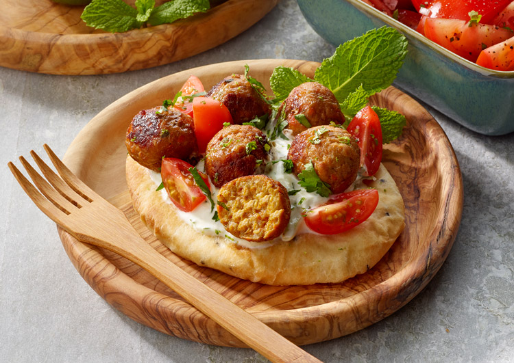 Pain naan façon kefta aux boulettes de viande