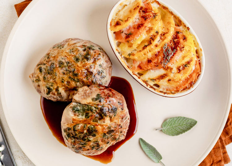 Crépinettes de porc et gratin de légumes anciens